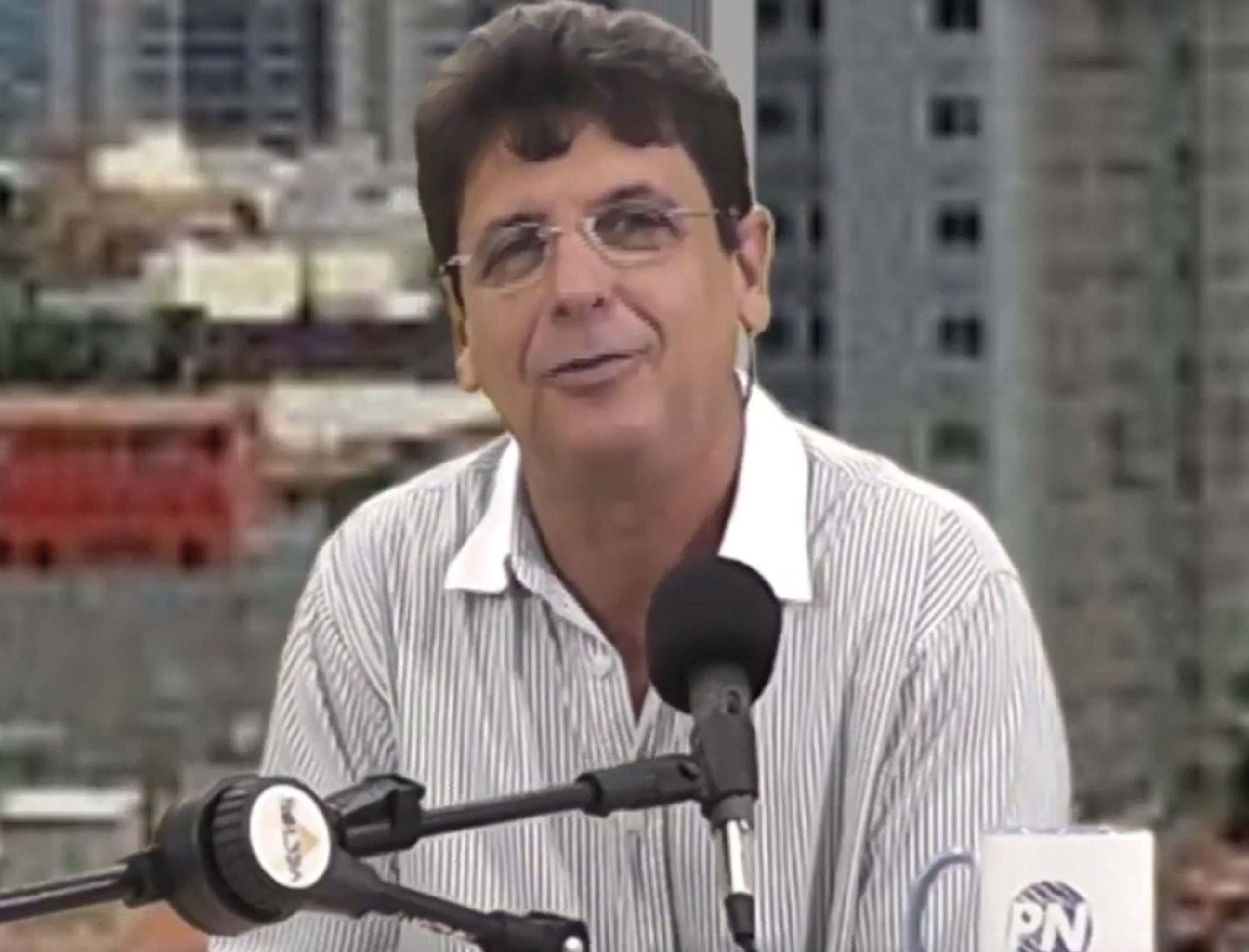 Professor Luis Carlos Noronha fala do seu livro e futuro político ...